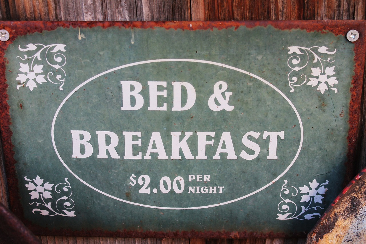 Benefits of Bed and breakfast throaphamhouse